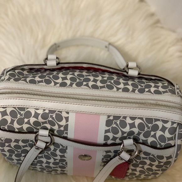 Coach Bag - Picture 5 of 7